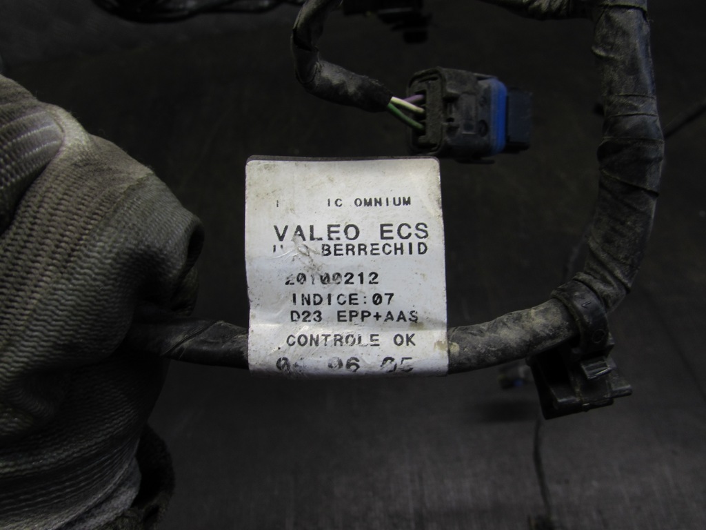 фото №7, Жгут парковки peugeot 407 2.0 b 16 v 04-11 r.