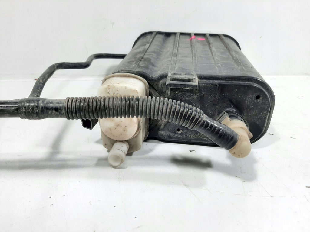 фото №11, Dodge durango ii lift awd 4x4 4.7 v8 07r фильтр угольный p04891766ab