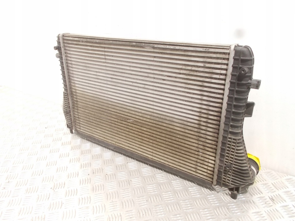 Купити Радіатор інтеркулер vw audi seat skoda 1k0 03-20 1k0145803as оригінал