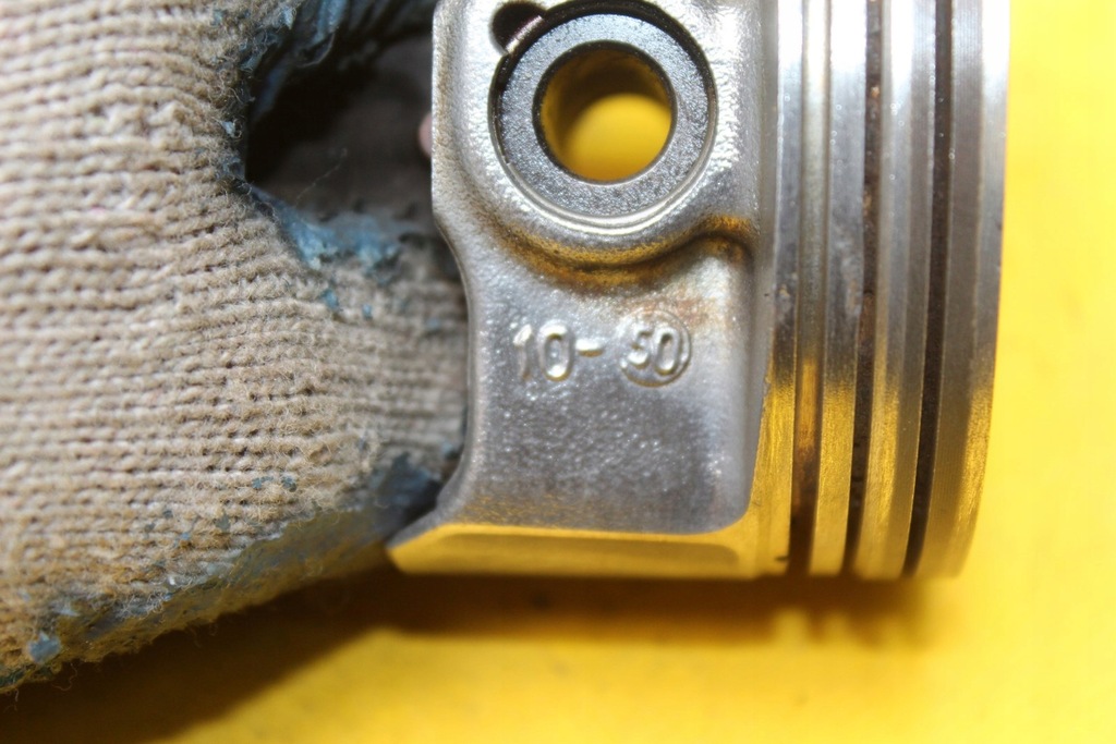 фото №11, Поршень шатун volkswagen golf v seat ibiza iv 1.4 b 032t