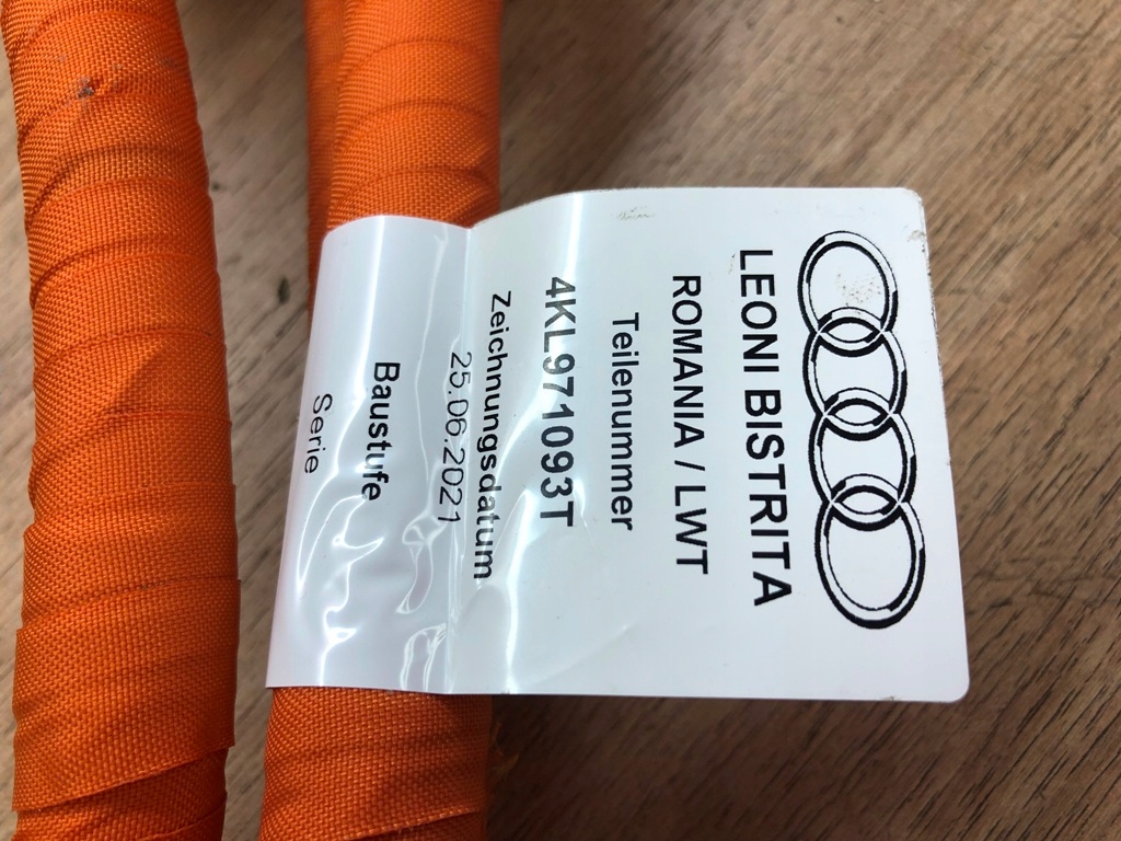 фото №13, Зарядное устройство кабель разъём зарядки audi e-tron ccs2 4kl971093t 4ke973737x