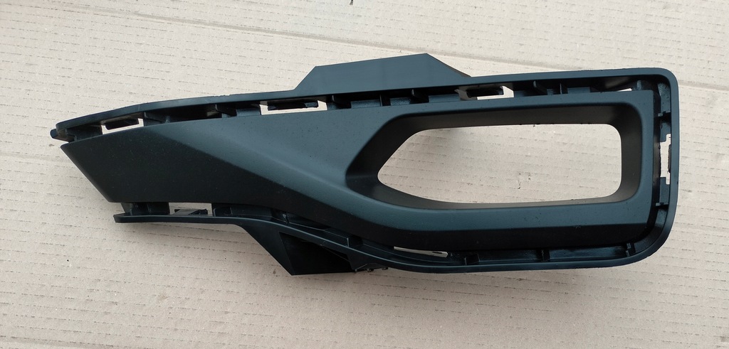 фото №1, Nissan leaf ii 2 ze1 рамка противотуманной фары решётка бампера правый перед