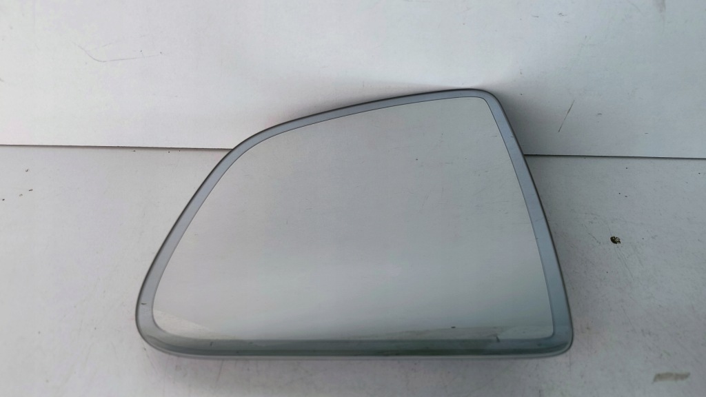 Купити Вкладиш дзеркало лівий tesla model y