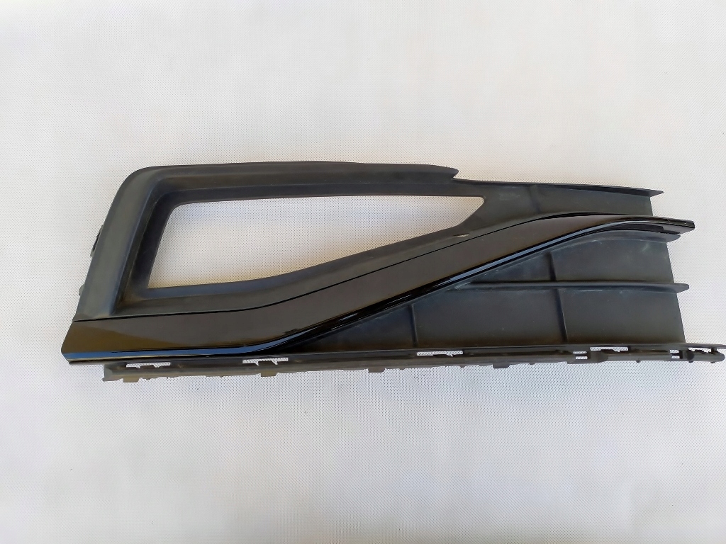 Купить Решётка бампера volkswagen passat b-8 правый  r-line