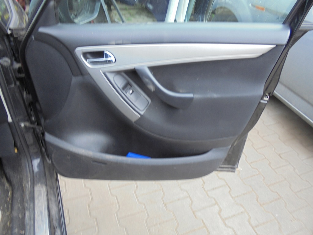 фото №1, Обшивка lprzód правый citroen c4 grand picasso