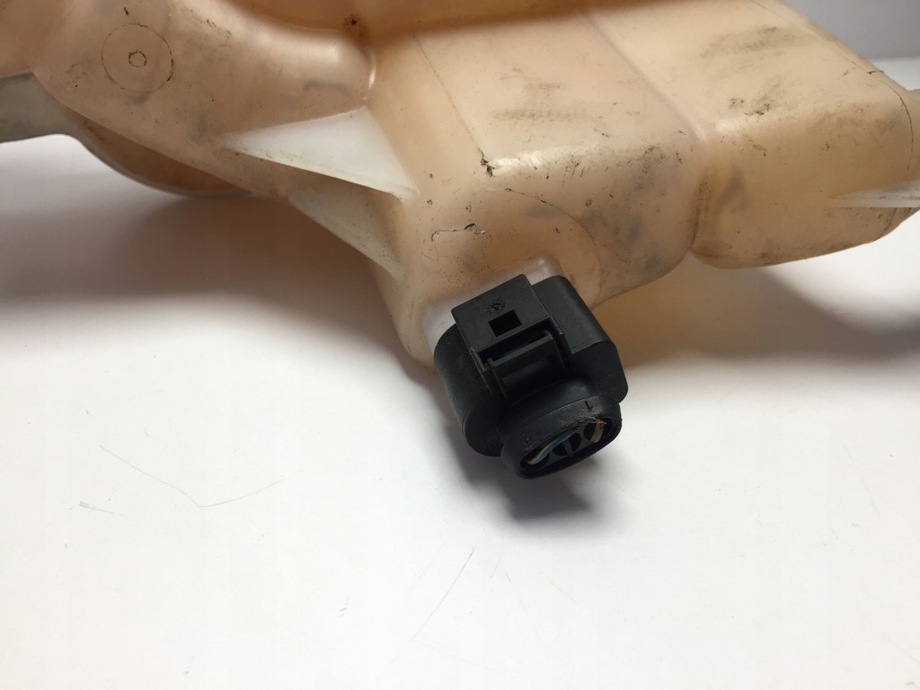 фото №5, Audi a6 c6 4f0 бачок розширювальний