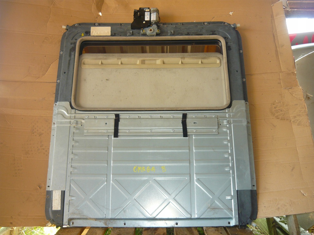 фото №1, Люк omega b 2,5 v6