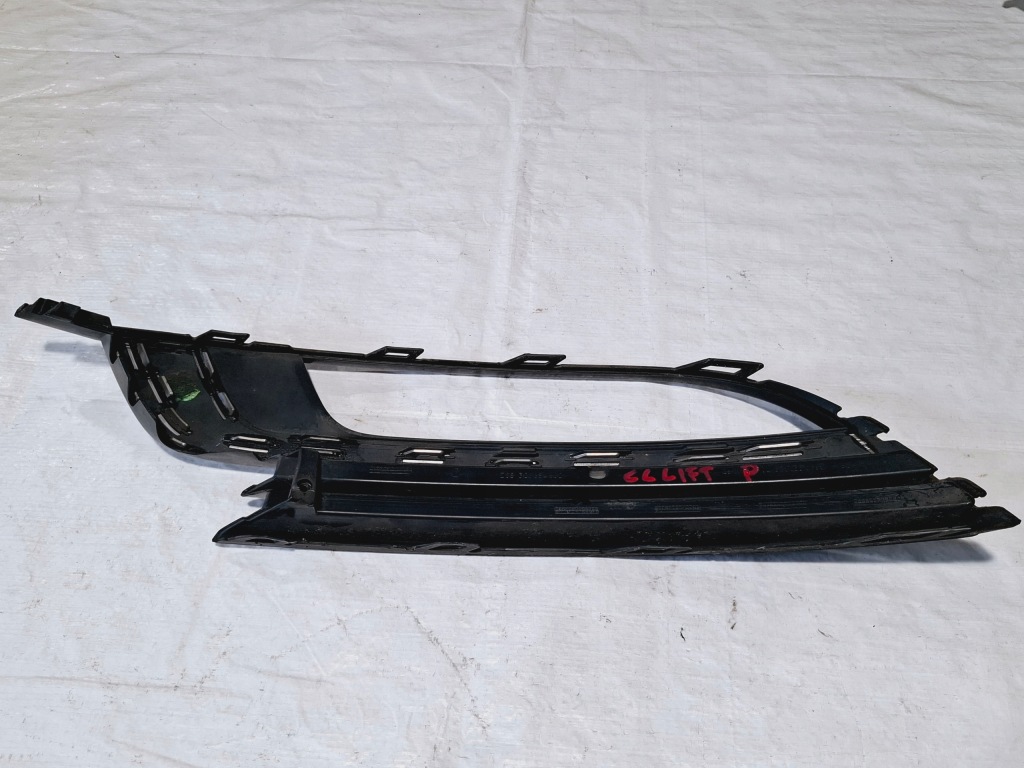 Решётка бампера перед передняя правая vw passat cc lift 2011-2016 3c8854662 Цена