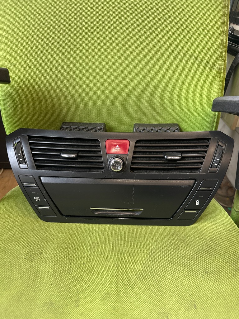 фото №1, Решітка обдув середня c4 grand picasso i lift