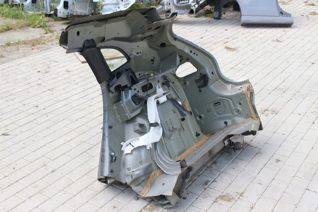 фото №8, Крыло правый задняя volvo v40 ii