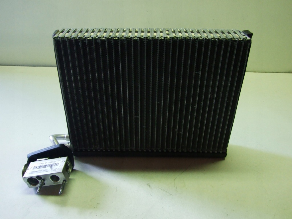 фото №1, Радиатор отопитель mercedes ml 166 t1012571qc