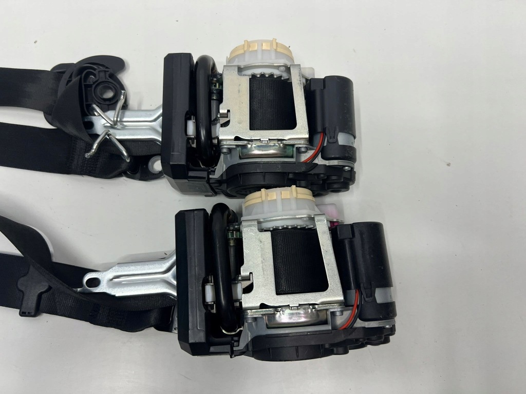 фото №4, Audi q4 e-tron подушка безопасности ремни безопасности 4x kompl