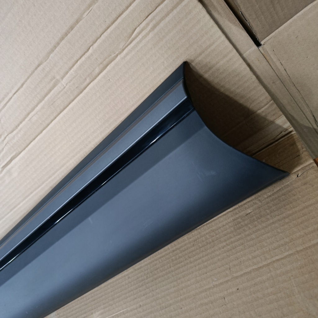 Молдинг двері лівий перед renault arkana 808777197r в Україні