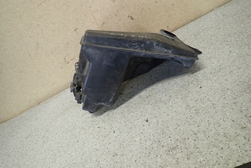 фото №4, Mazda 6 02-07 бачок омывателя с помпа