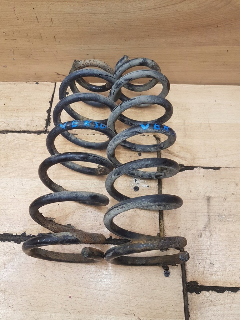 фото №1, Пружини задня kpl toyota corolla verso ii 2.0 d4d