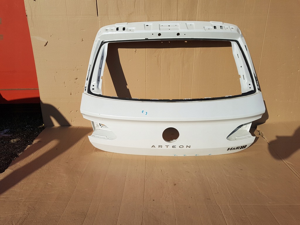 фото №1, Крышка багажника багажника задняя vw arteon kombi