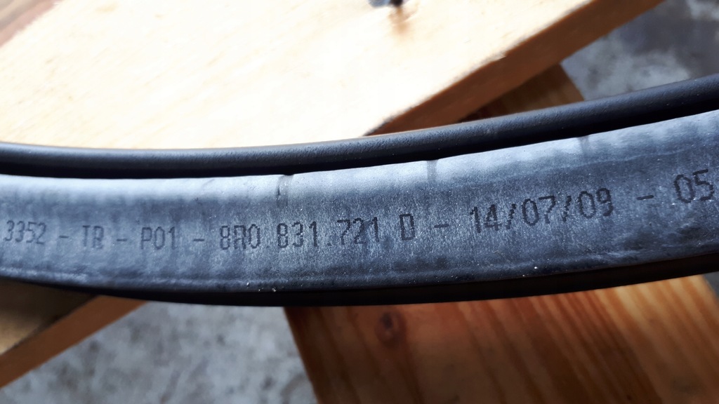 фото №9, Q5 8r прокладка дверь кузовная левая правая перед