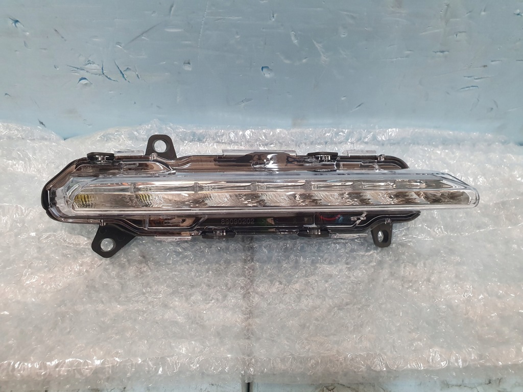 Купити Протитуманна фара led mercedes w221 w218 правий перед новий