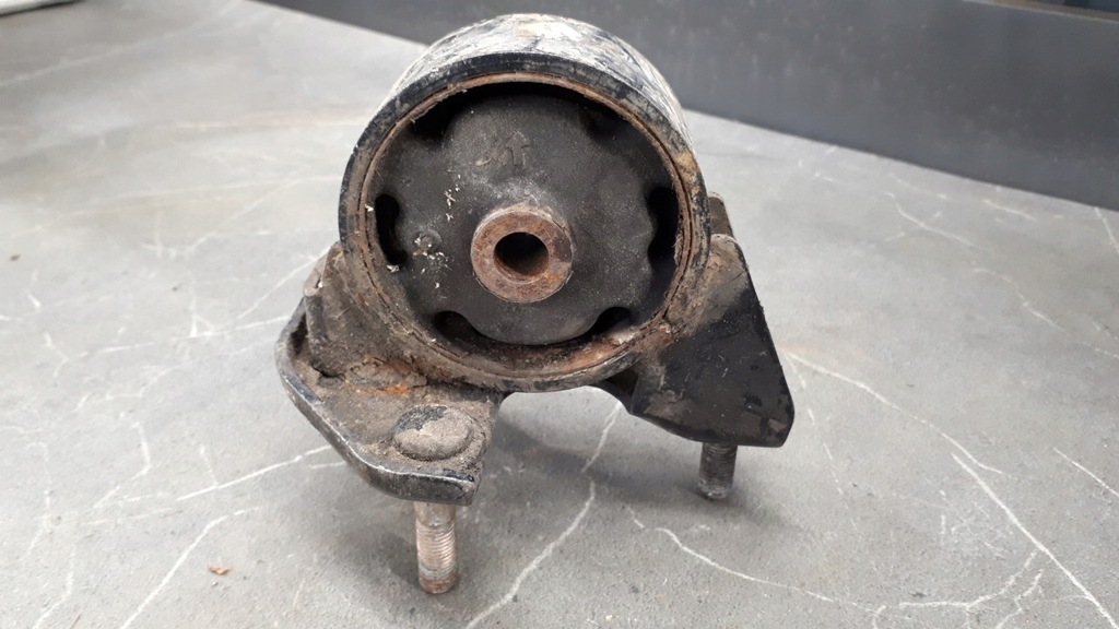 фото №8, Подушка двигателя toyota corolla e10 93r 2.0