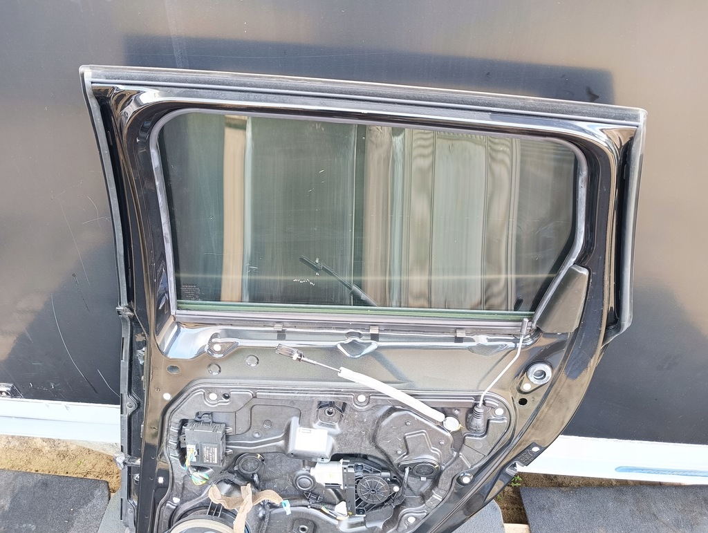 фото №13, Дверь правое задние правый задняя volvo xc60 i 452-46 bez оборудование чёрные