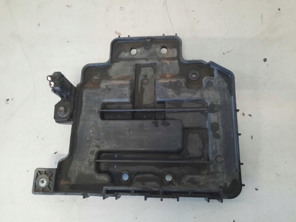 фото №5, Hyundai ix20 10-15 основа акумулятор 37150-1p360 7f