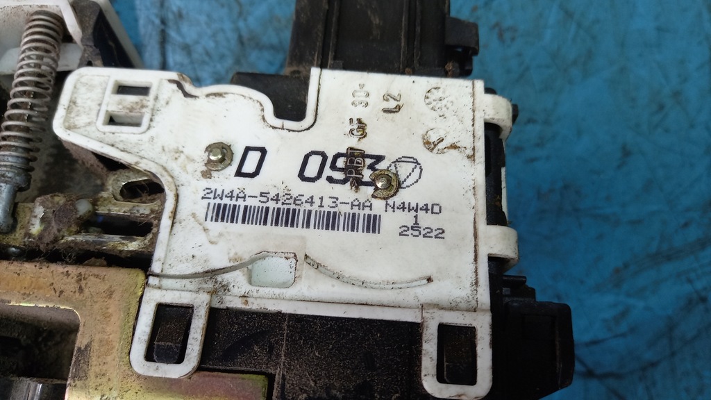 фото №4, Замок двері лівий задня mazda tribute 2.0b 01r