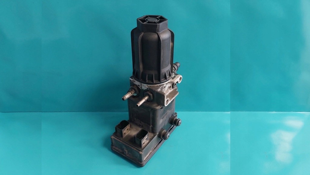 фото №1, Mercedes actros mp4 насос дозатор adblue dwie роз'єми