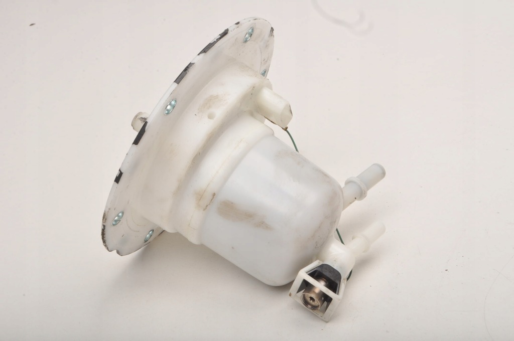 Mercedes w221 4.7 v8 насос пального a2214701890 Недорого