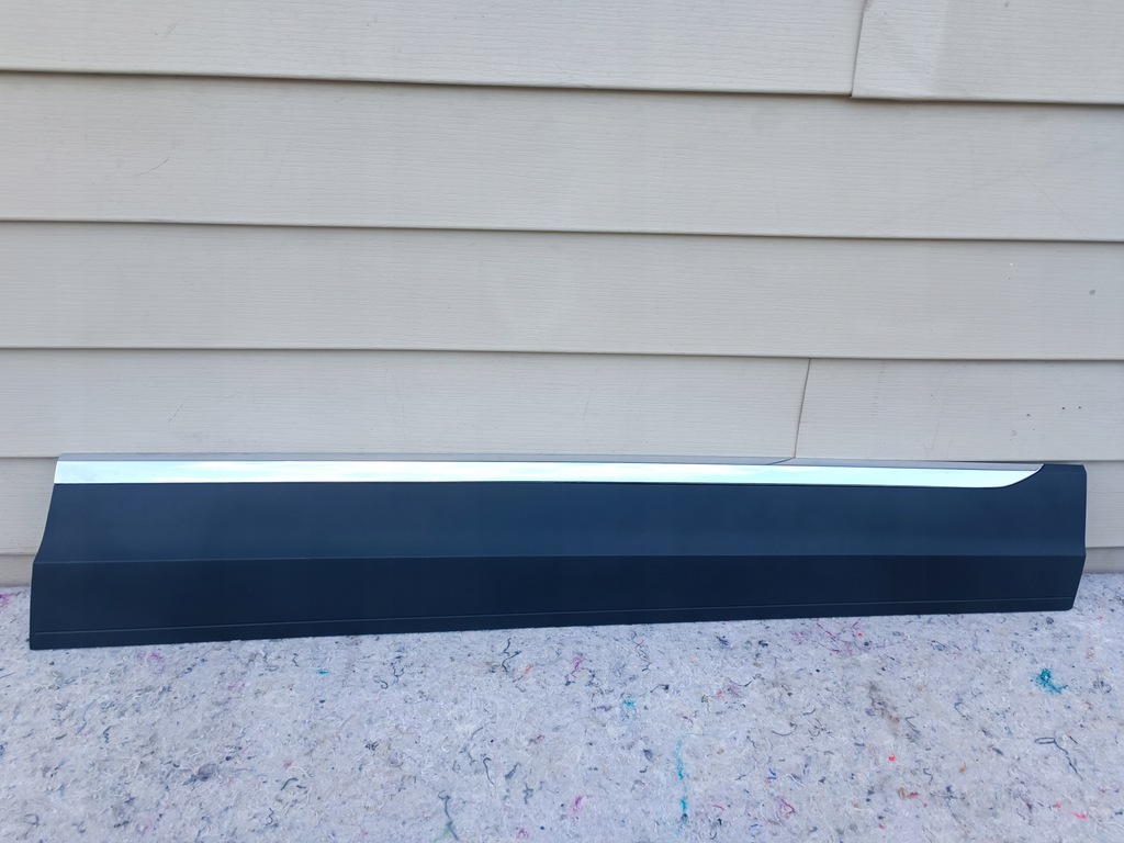 фото №1, Vw t-roc 2ga молдинг дверь правая перед 2ga854940 оригинал