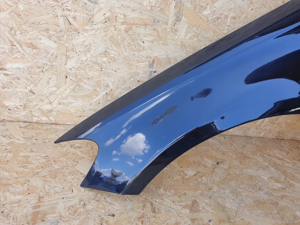 Mercedes w205 крила лівий перед lak 040 нелакований Зі Шроту