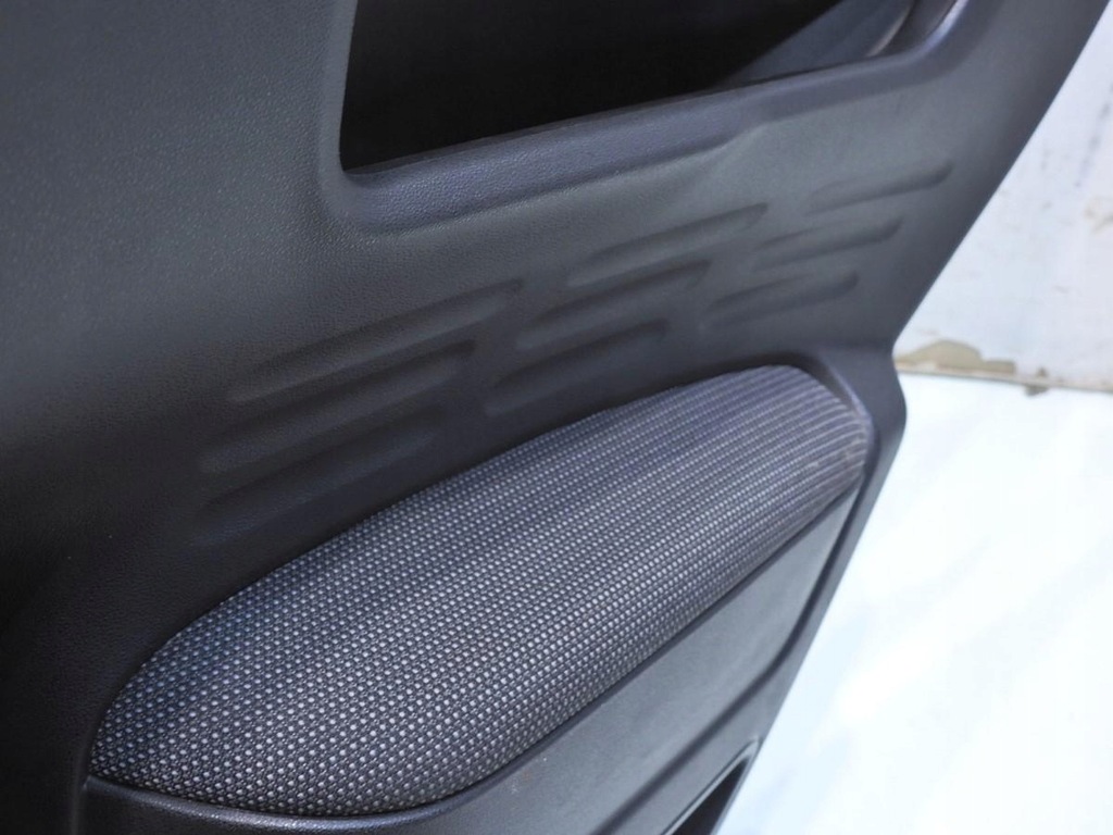 фото №6, Оббивка двері правий задня citroen c4 cactus 98011898zd