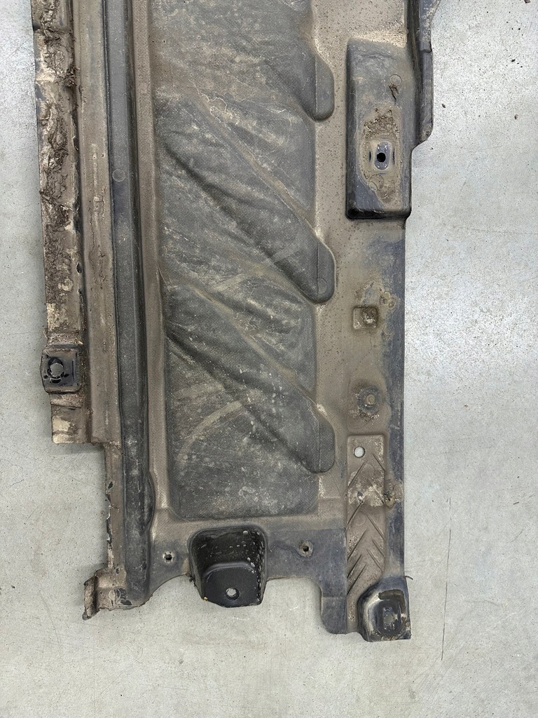 фото №13, Плита защита нижняя mercedes e klasa w213 a2136801509 правая оригинальный номер