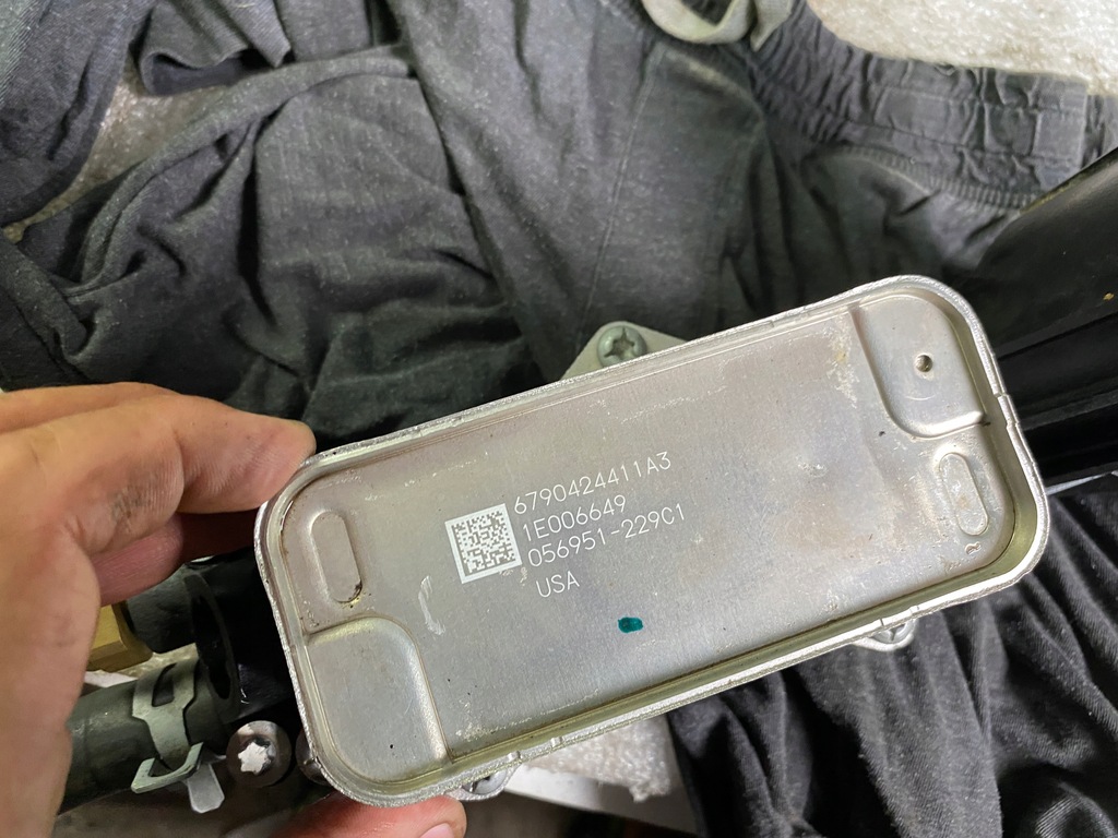 фото №5, Корпус фільтра оливи радіатор chrysler pacifica ii 2017- 3.6 v6 68365931aa