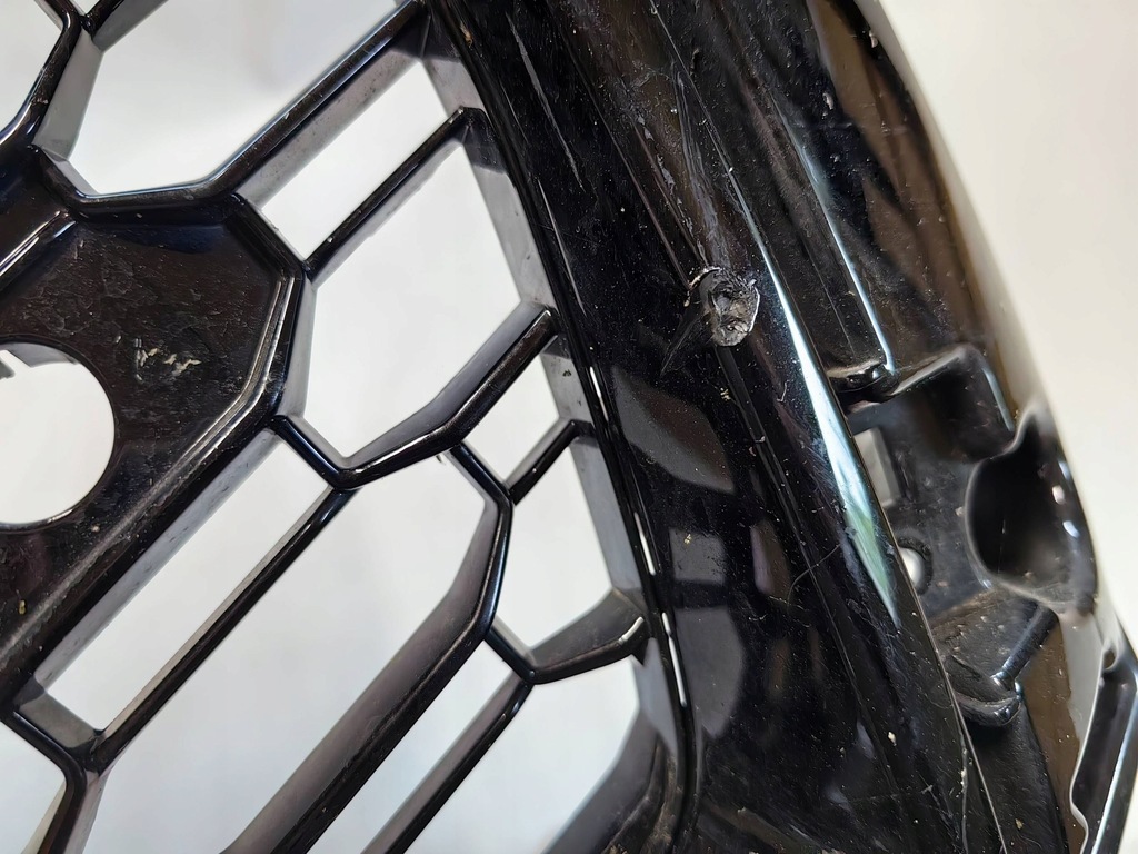 фото №10, Audi rs3 8v5 sedan - решётка радиатора, решётка радиатора polecam