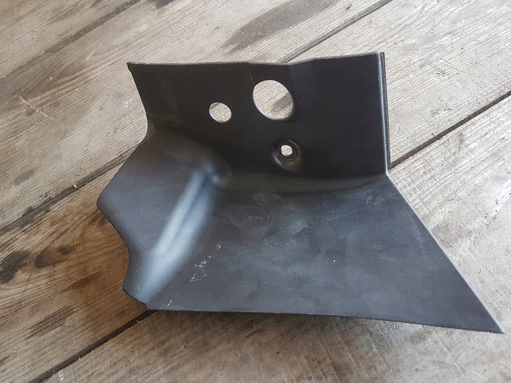 фото №1, Ford kuga mk1 защита лампы правый задняя