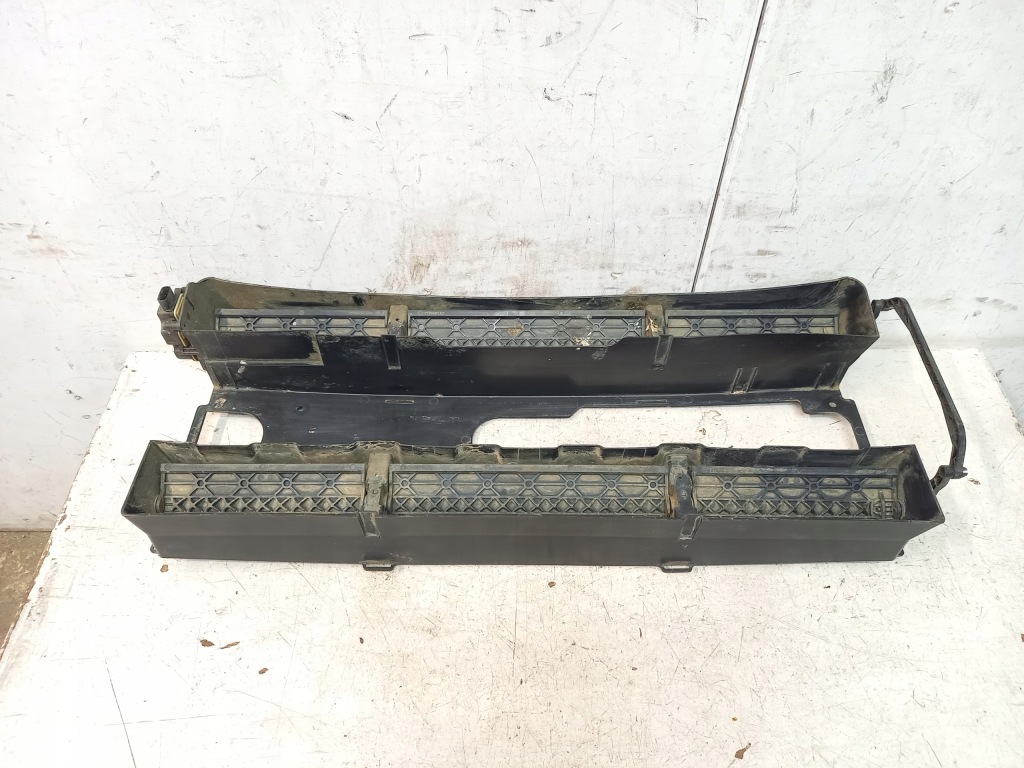 фото №7, Land rover discovery v 5 hy32 впуск жалюзі радіатор шторка na балка активний