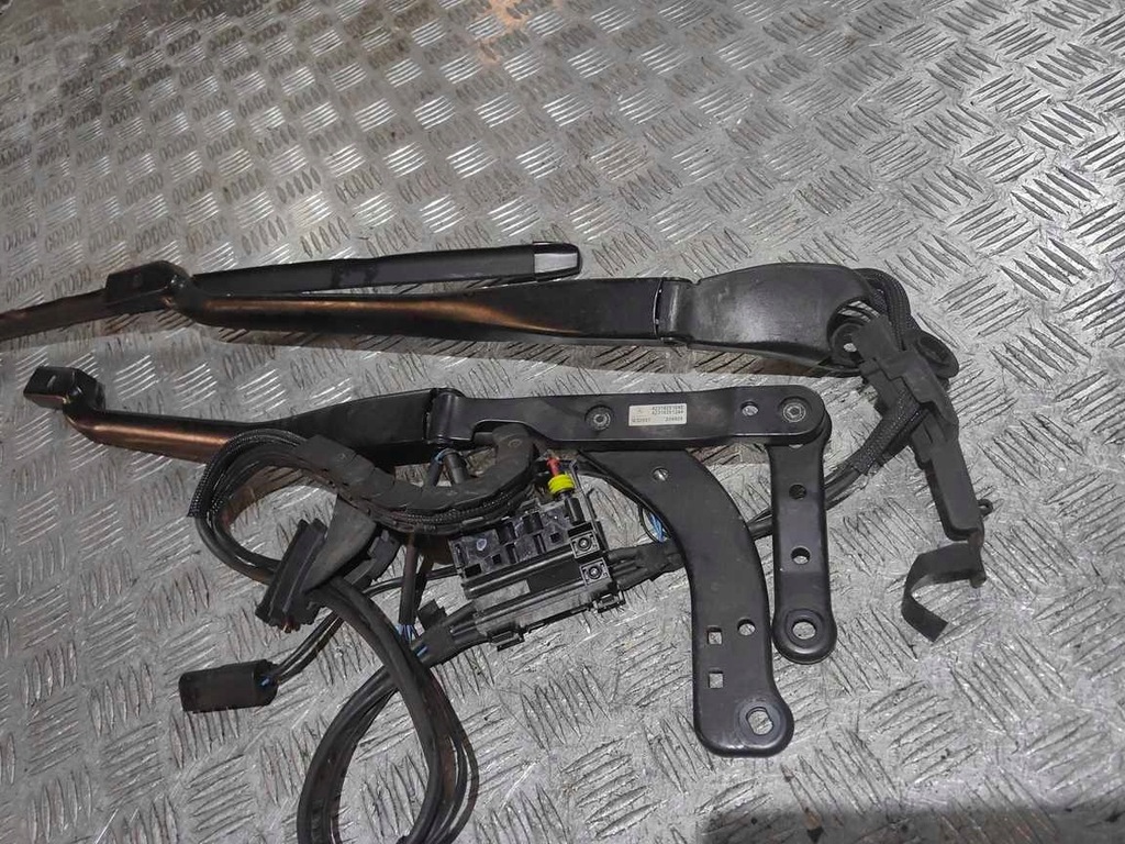 фото №2, Рычаги щетки дворник mercedes sl w231 r231