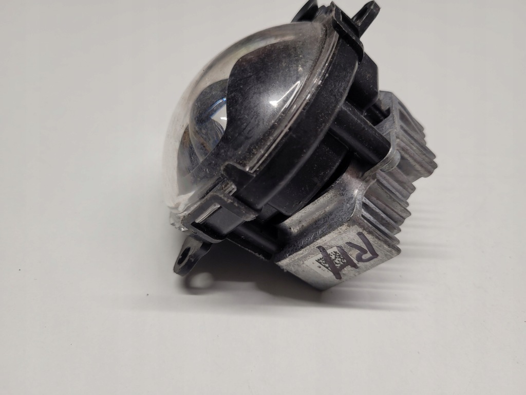 фото №8, Противотуманная фара led правый 6f0941700 seat arona