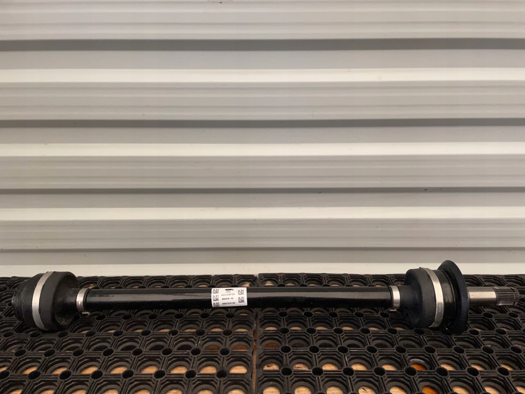 фото №1, Bmw g30 g31 приводной вал правый задняя 8664048