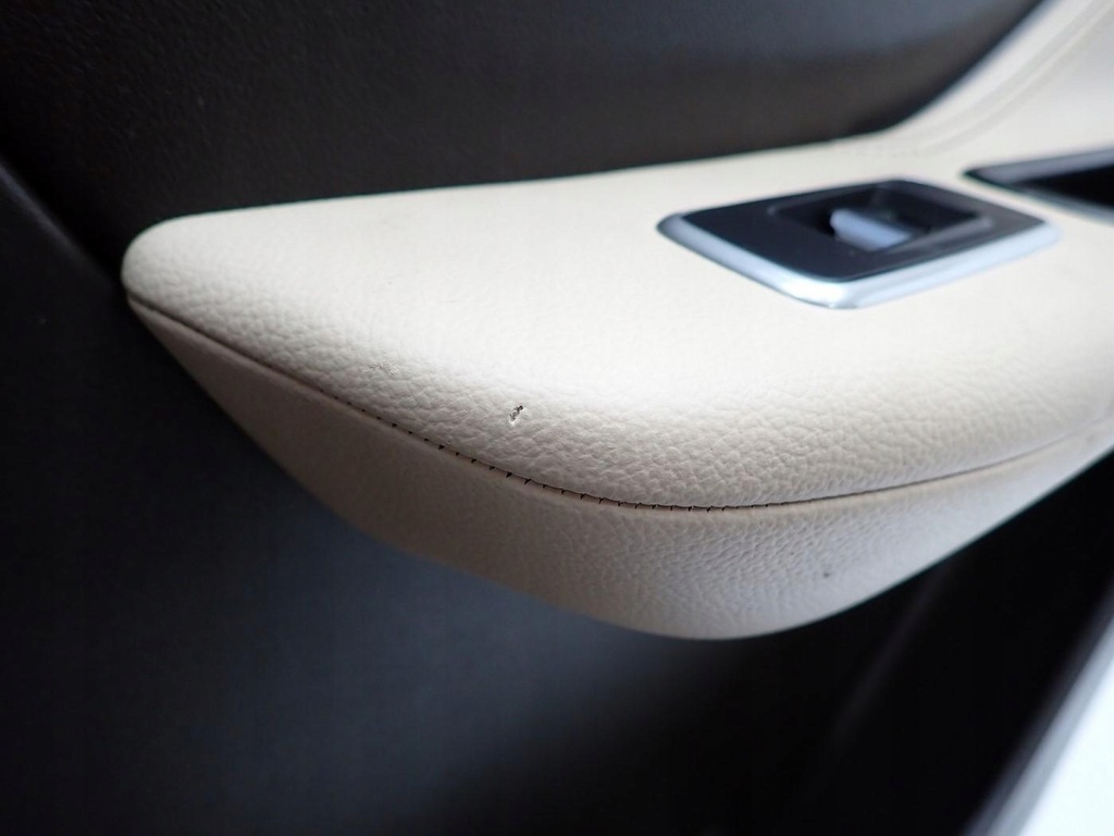 фото №9, Обшивка обивка дверь правый задняя hk83-20986-acw jaguar f-pace x761 20r