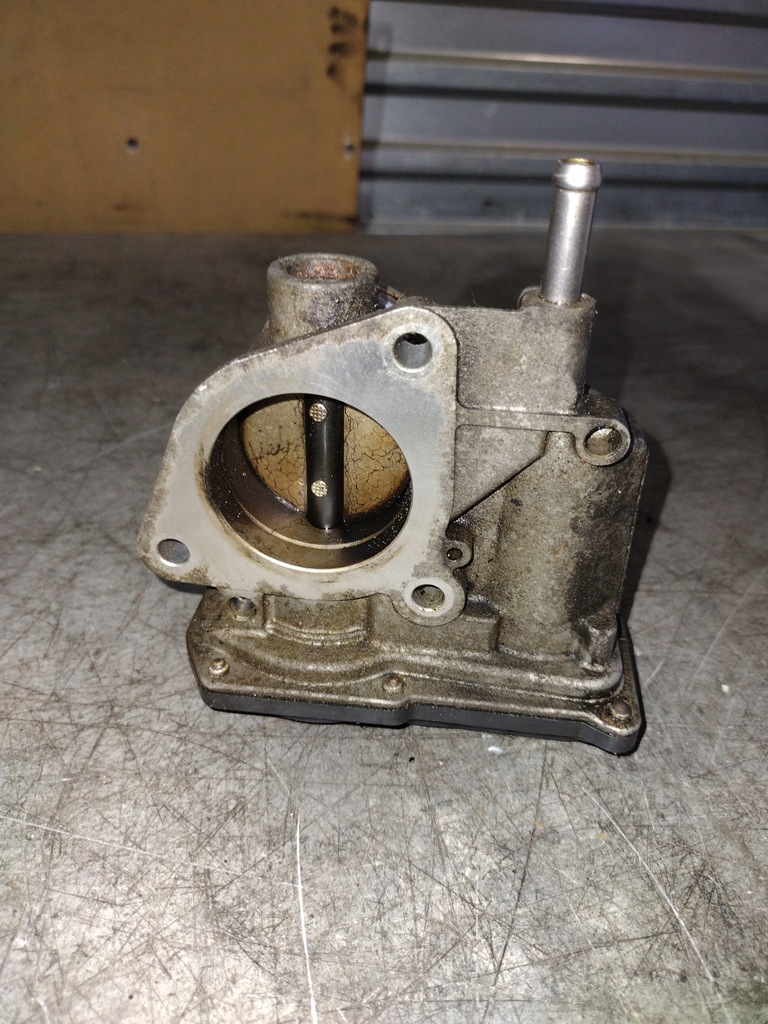 фото №6, Дросельна заслінка 22030-47040 toyota yaris iii 1.5