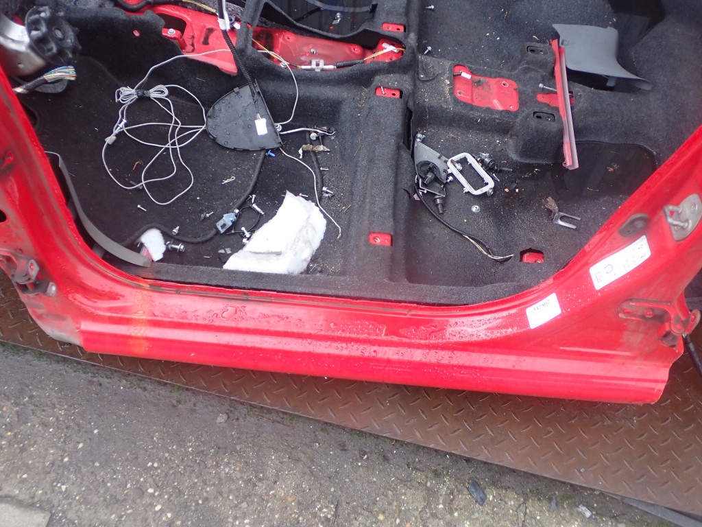 фото №1, Peugeot 107 aygo c1 5d 5 дверь порог левый блок двигателя четверть kjh