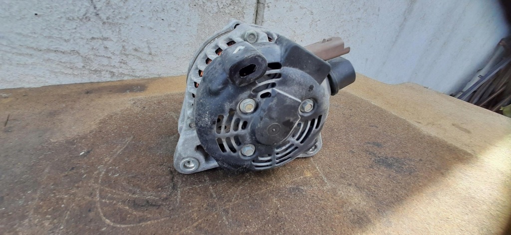 Генератор 1.5blue hdi peugeot 208 1 9820893880 с Разборки