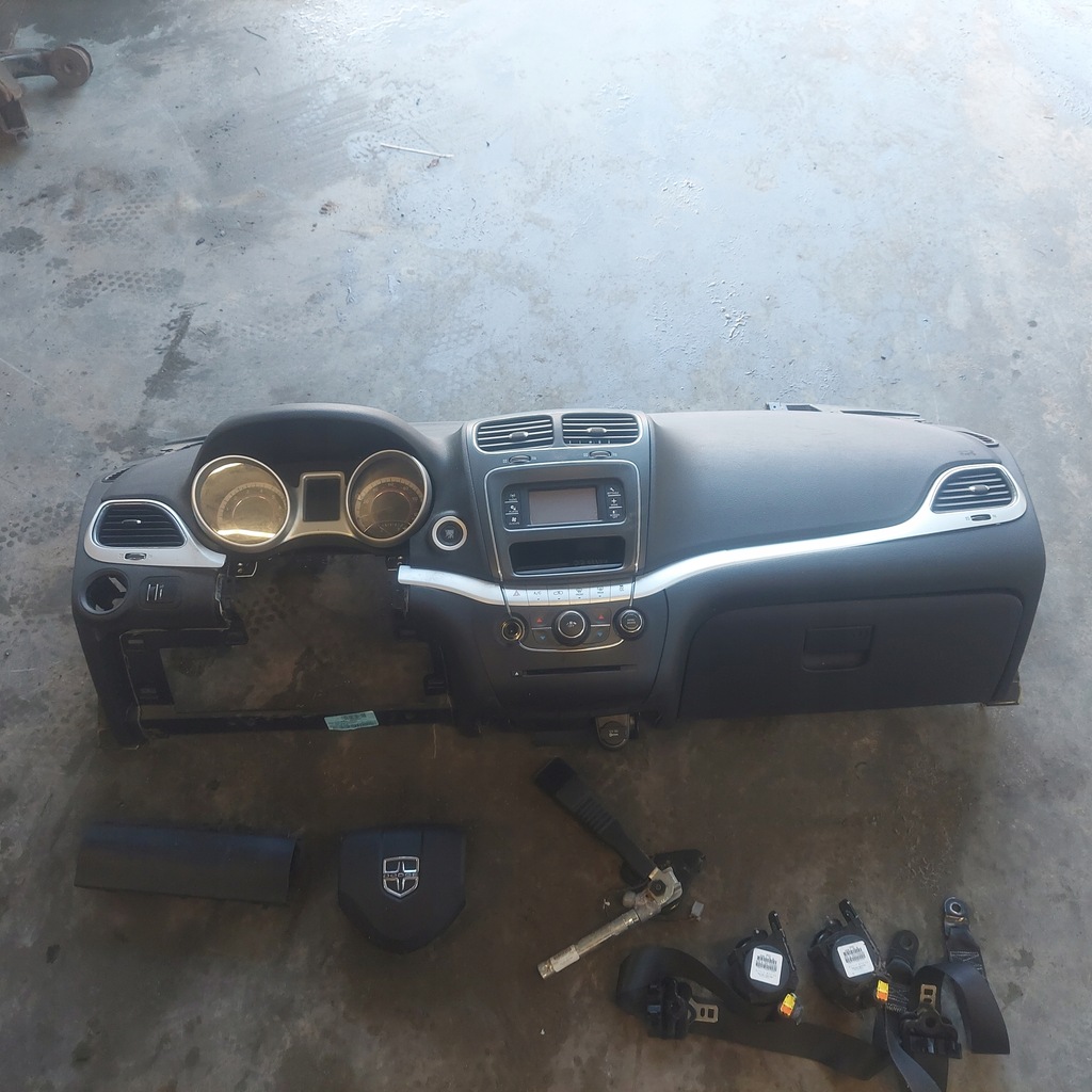 фото №1, Dodge journey 11-20r панель приладів подушки безпеки ремені