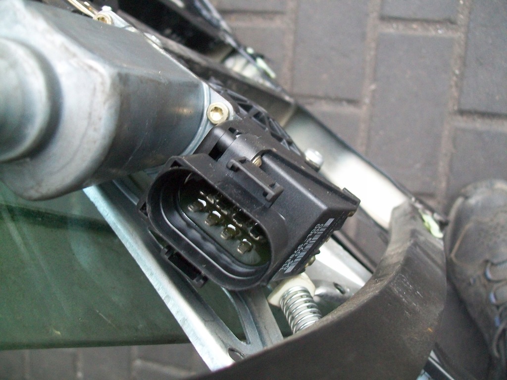 фото №5, Підйомник скло рамка скло лівий перед audi a4 b5