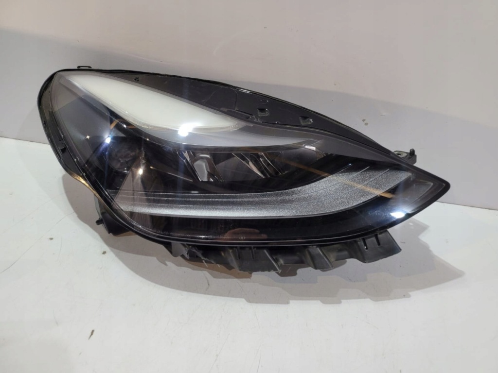 Купити Фара передня tesla 3 рестайлінг  full led правий 12906