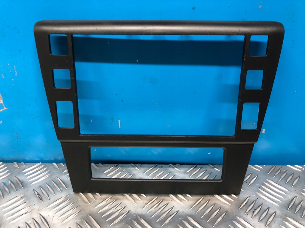 фото №1, Skoda superb i 3u lift рамка радио dekor 3u0858069g