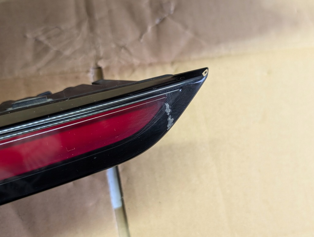 Tesla model 3 23- фара ліва задній led 1691498-00-f в Україні