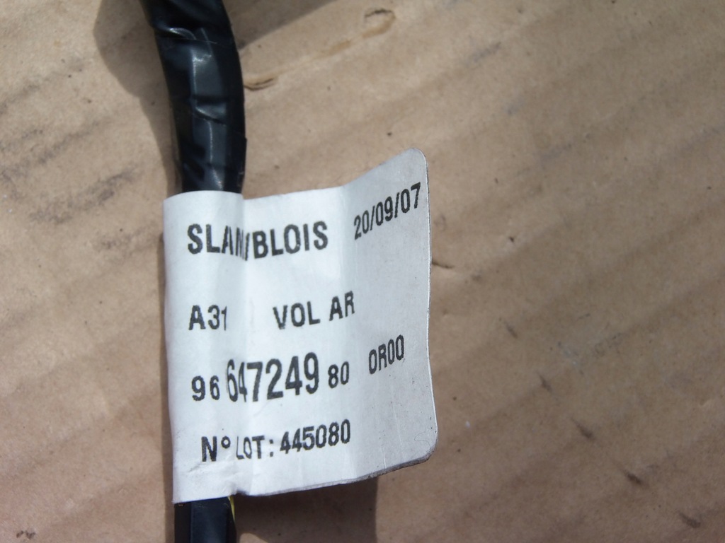 фото №4, Электропроводка жгут крышки багажника 9664724980 citroen c3 i 2002-