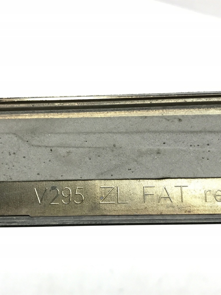 фото №12, Молдинг дверь уплотнитель задняя mercedes v295 eqs